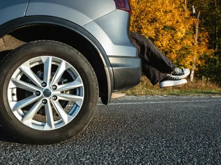Wrongful death law firm analyzing roadway design and crosswalk timing in Arrowhead Ranch Glendale